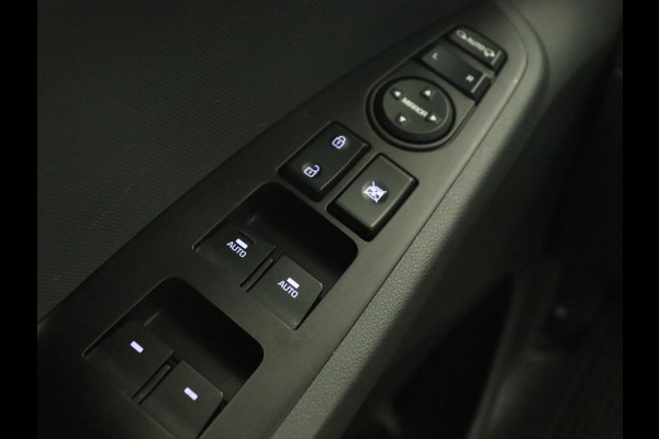 Hyundai IONIQ 1.6 GDi Comfort | Xenon | Carplay | Camera | Adaptive cruise | Keyless | Navigatie | Parkeerhulp | Climate control Hyundai IONIQ 1.6 GDi Comfort | Xenon | Carplay | Camera | Adaptive cruise | Keyless | Navigatie | Parkeerhulp | Climate control