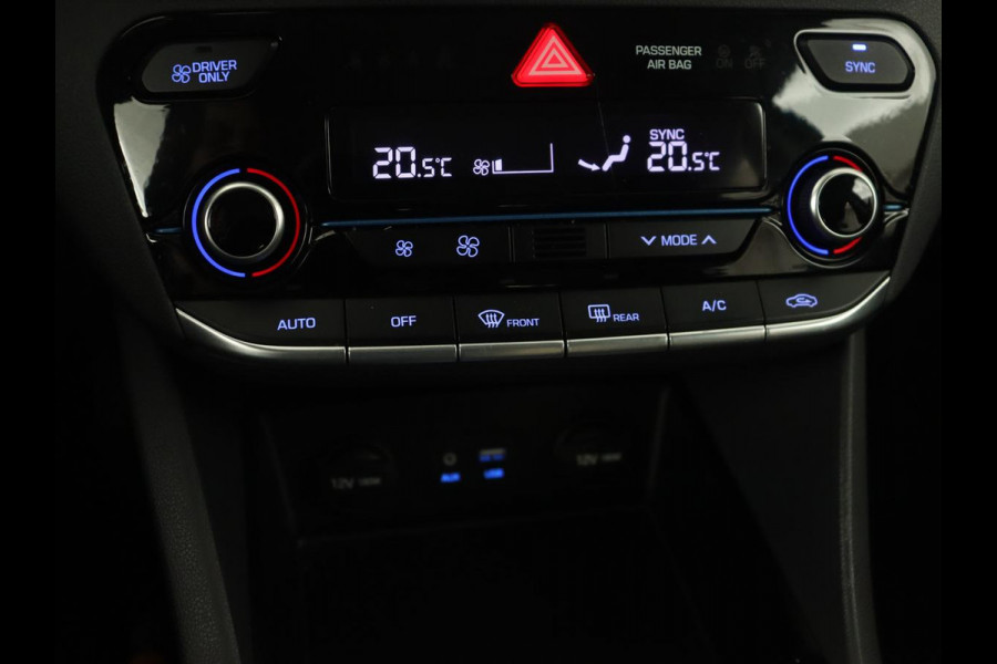 Hyundai IONIQ 1.6 GDi Comfort | Xenon | Carplay | Camera | Adaptive cruise | Keyless | Navigatie | Parkeerhulp | Climate control Hyundai IONIQ 1.6 GDi Comfort | Xenon | Carplay | Camera | Adaptive cruise | Keyless | Navigatie | Parkeerhulp | Climate control