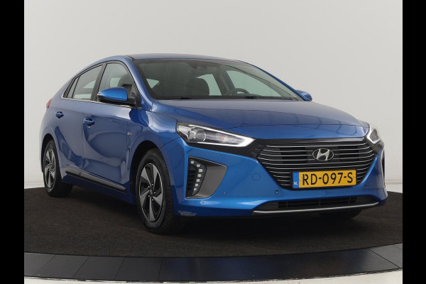 Hyundai IONIQ 1.6 GDi Comfort | Xenon | Carplay | Camera | Adaptive cruise | Keyless | Navigatie | Parkeerhulp | Climate control Hyundai IONIQ 1.6 GDi Comfort | Xenon | Carplay | Camera | Adaptive cruise | Keyless | Navigatie | Parkeerhulp | Climate control