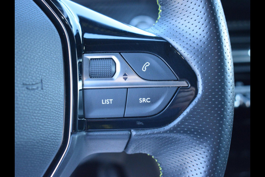 Peugeot 2008 1.2 PureTech GT-Line | Camera + sensoren | Navigatie | Carplay | Cruise control | Climate control