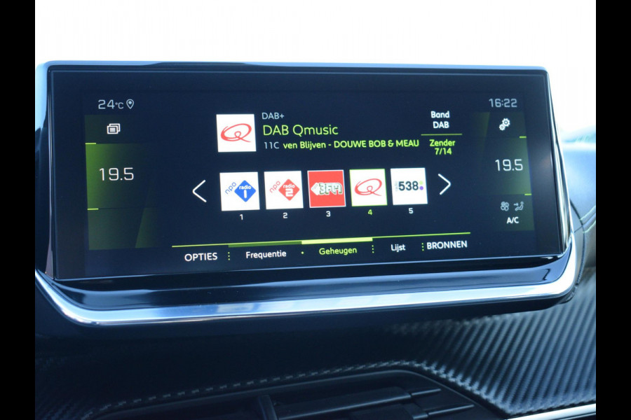 Peugeot 2008 1.2 PureTech GT-Line | Camera + sensoren | Navigatie | Carplay | Cruise control | Climate control