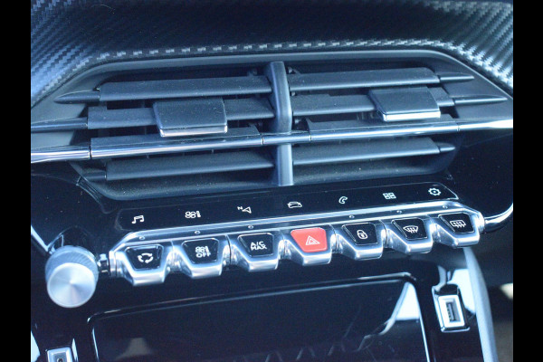 Peugeot 2008 1.2 PureTech GT-Line | Camera + sensoren | Navigatie | Carplay | Cruise control | Climate control