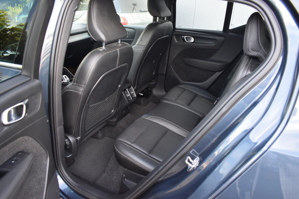 Volvo XC40 T3 163PK Automaat Inscription | Blis | ACC | Leder | 360 camera | Stoelverwarming | 19"LMV