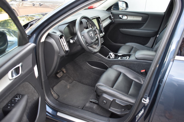 Volvo XC40 T3 163PK Automaat Inscription | Blis | ACC | Leder | 360 camera | Stoelverwarming | 19"LMV