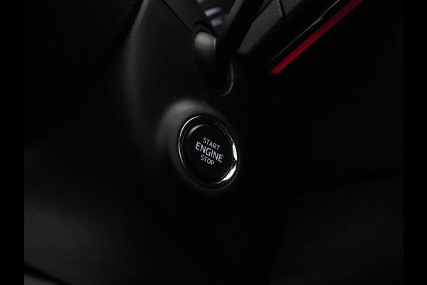 Škoda Karoq 1.5 TSI ACT 150pk DSG Sportline Business Navigatie CantonSound Stoelverwarming Camera Carplay Sideassist
