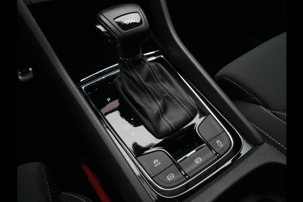 Škoda Karoq 1.5 TSI ACT 150pk DSG Sportline Business Navigatie CantonSound Stoelverwarming Camera Carplay Sideassist