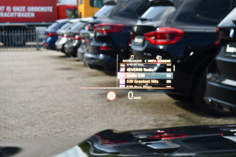 BMW 3 Serie Touring 320e M-Sport Pano El-zetels 360-cam HUD 19inch