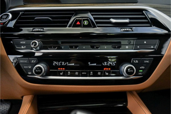 BMW 5 Serie 530i High Ex Luxury Schuifdak Comfortstoel Navi Trekhaak Camera