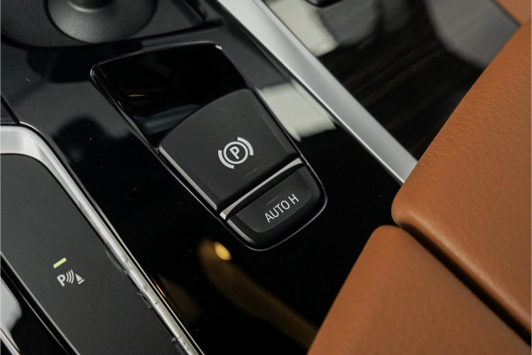 BMW 5 Serie 530i High Ex Luxury Schuifdak Comfortstoel Navi Trekhaak Camera