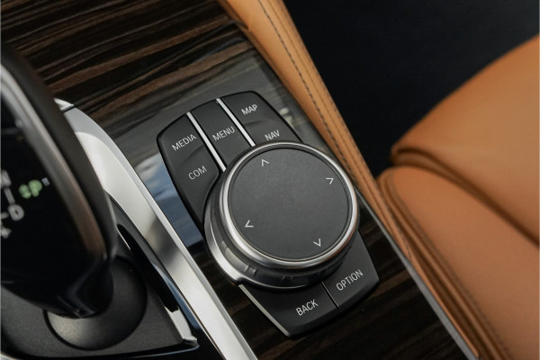 BMW 5 Serie 530i High Ex Luxury Schuifdak Comfortstoel Navi Trekhaak Camera