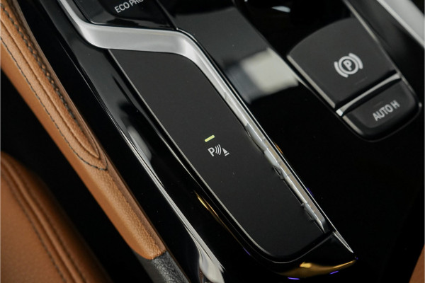 BMW 5 Serie 530i High Ex Luxury Schuifdak Comfortstoel Navi Trekhaak Camera