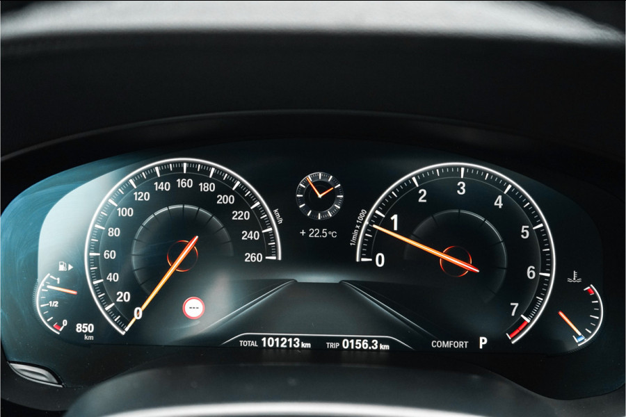 BMW 5 Serie 530i High Ex Luxury Schuifdak Comfortstoel Navi Trekhaak Camera