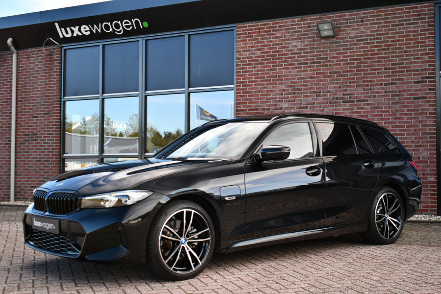 BMW 3 Serie Touring 320e M-Sport Pano El-zetels 360-cam HUD 19inch