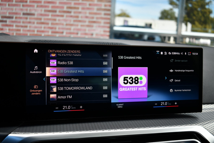 BMW 3 Serie Touring 320e M-Sport Pano El-zetels 360-cam HUD 19inch