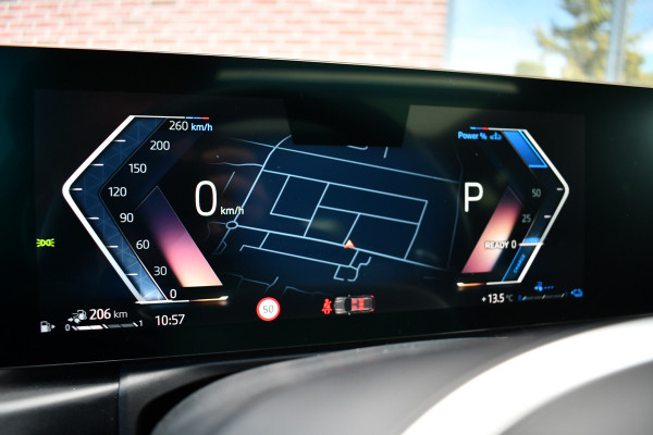 BMW 3 Serie Touring 320e M-Sport Pano El-zetels 360-cam HUD 19inch
