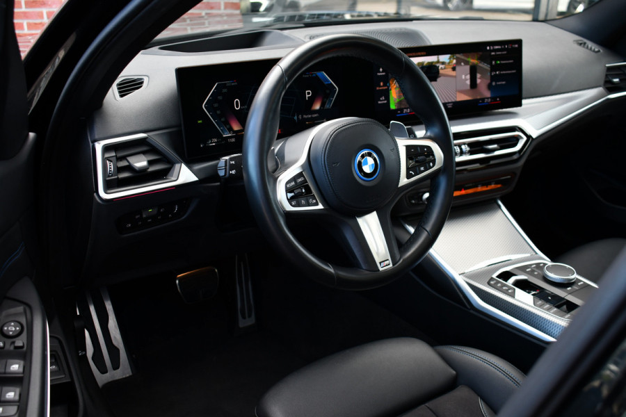 BMW 3 Serie Touring 320e M-Sport Pano El-zetels 360-cam HUD 19inch
