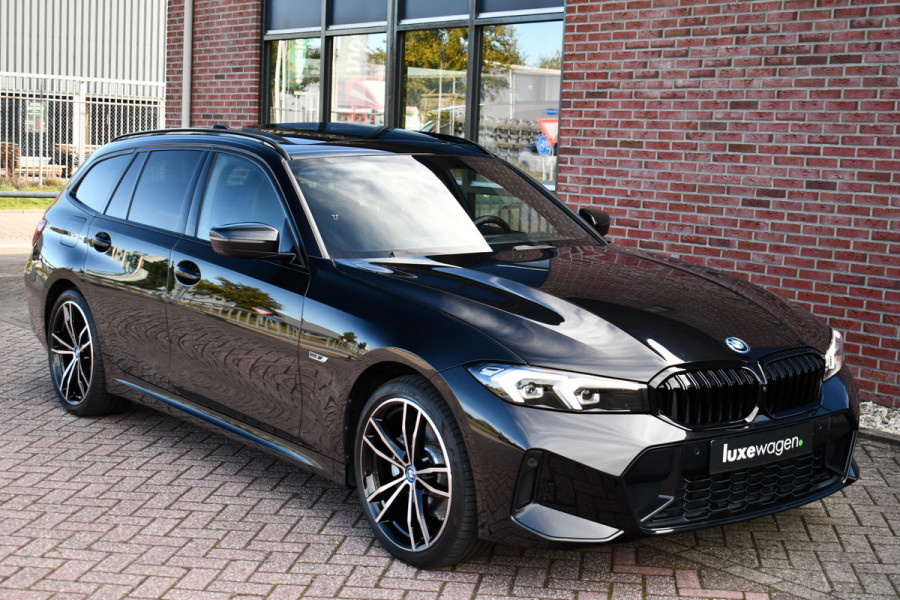 BMW 3 Serie Touring 320e M-Sport Pano El-zetels 360-cam HUD 19inch