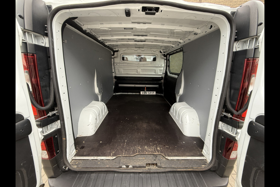 Renault Trafic 2.0 dCi 120PK EURO 6 T29 L1H1 Comfort Trekhaak/navigatie systeem/cruise control