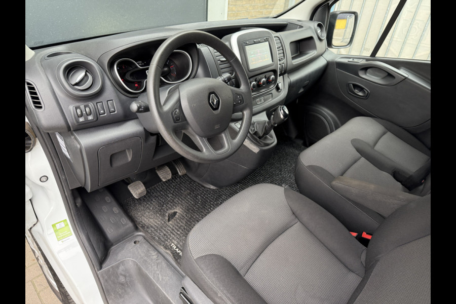 Renault Trafic 2.0 dCi 120PK EURO 6 T29 L1H1 Comfort Trekhaak/navigatie systeem/cruise control