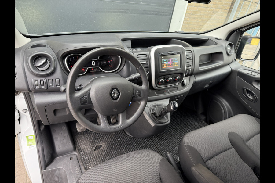 Renault Trafic 2.0 dCi 120PK EURO 6 T29 L1H1 Comfort Trekhaak/navigatie systeem/cruise control