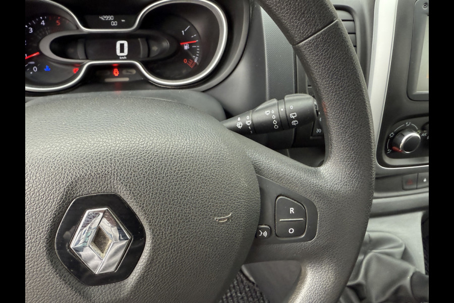 Renault Trafic 2.0 dCi 120PK EURO 6 T29 L1H1 Comfort Trekhaak/navigatie systeem/cruise control