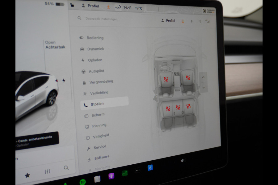 Tesla Model Y Long Range AWD 75kWh Warmtepomp  Autopilot FSD-Computer 3 Leder Pano-dak Elektr.Stuur+Stoel+Verwarmd Navi Ecc Premium Audio Keyl Camera's Elektr.AchterKlep Parkeer Assistent Sentry-Mode Privacyglas Bluetooth Dodehoek detector Connected services AMD-Ryzen Processor™ 1.600kg Trekvermogen Origineel Nederlandse Auto Garantie op Accu en Motor tot 20-01-2021 max. 192.000km