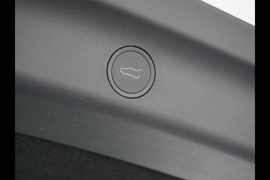 Tesla Model Y Long Range AWD 75kWh Warmtepomp  Autopilot FSD-Computer 3 Leder Pano-dak Elektr.Stuur+Stoel+Verwarmd Navi Ecc Premium Audio Keyl Camera's Elektr.AchterKlep Parkeer Assistent Sentry-Mode Privacyglas Bluetooth Dodehoek detector Connected services AMD-Ryzen Processor™ 1.600kg Trekvermogen Origineel Nederlandse Auto Garantie op Accu en Motor tot 20-01-2021 max. 192.000km