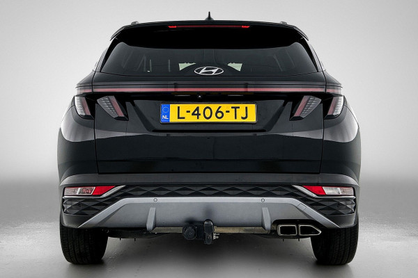 Hyundai Tucson 1.6 T-GDI HEV Comfort Automaat (TREKHAAK, NAVIGATIE, TREKHAAK, CARPLAY, STOELVERWARMING, CAMERA, 1e EIGENAAR)