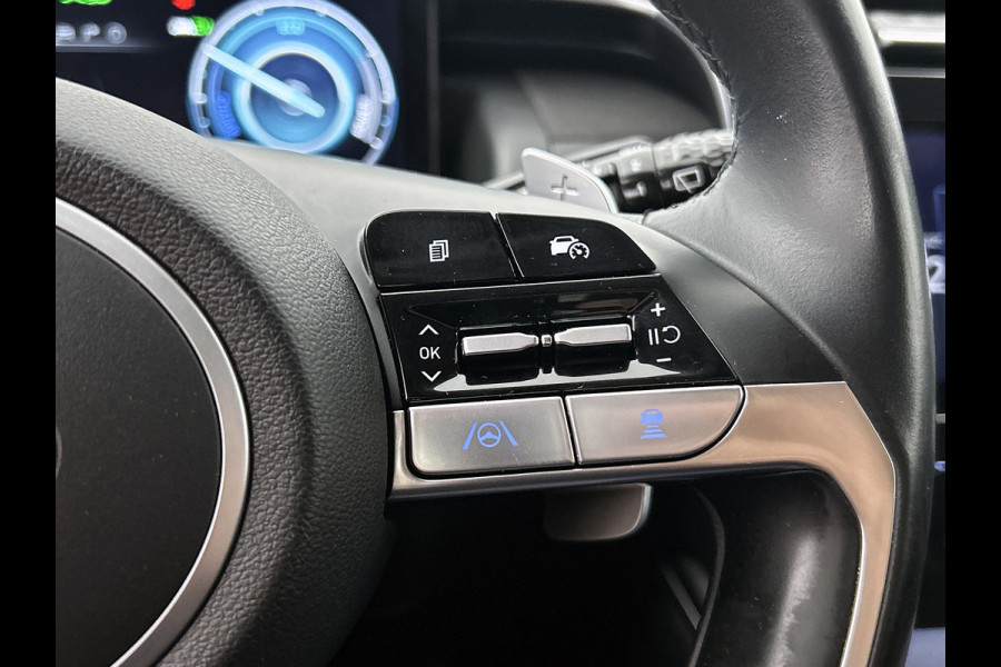 Hyundai Tucson 1.6 T-GDI HEV Comfort Automaat (TREKHAAK, NAVIGATIE, TREKHAAK, CARPLAY, STOELVERWARMING, CAMERA, 1e EIGENAAR)