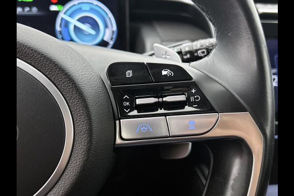 Hyundai Tucson 1.6 T-GDI HEV Comfort Automaat (TREKHAAK, NAVIGATIE, TREKHAAK, CARPLAY, STOELVERWARMING, CAMERA, 1e EIGENAAR)