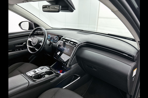 Hyundai Tucson 1.6 T-GDI HEV Comfort Automaat (TREKHAAK, NAVIGATIE, TREKHAAK, CARPLAY, STOELVERWARMING, CAMERA, 1e EIGENAAR)