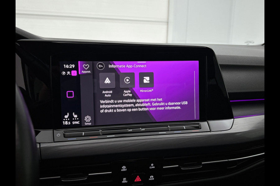 Volkswagen Golf 1.5 eTSI Sport Automaat (PANO, SFEERVERLICHTING, ADAPTIVE CRUISE, STOELVERWARMING, MASSAGE STOELEN, CARPLAY)