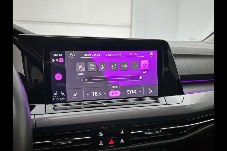 Volkswagen Golf 1.5 eTSI Sport Automaat (PANO, SFEERVERLICHTING, ADAPTIVE CRUISE, STOELVERWARMING, MASSAGE STOELEN, CARPLAY)