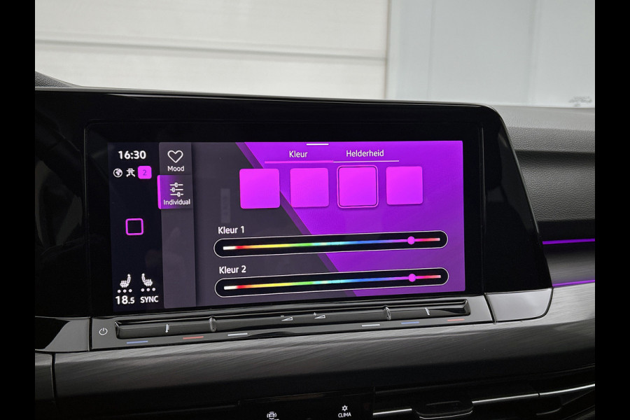 Volkswagen Golf 1.5 eTSI Sport Automaat (PANO, SFEERVERLICHTING, ADAPTIVE CRUISE, STOELVERWARMING, MASSAGE STOELEN, CARPLAY)