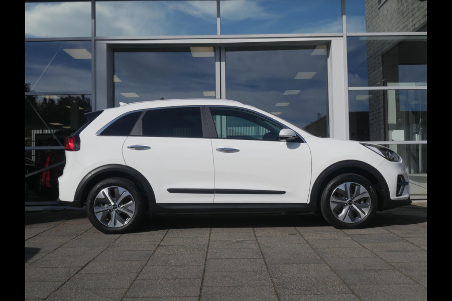 Kia e-Niro Edition 64 kWh | Cruise | Clima | Camera | Carplay | Navi | Stoel-stuurverwarming |