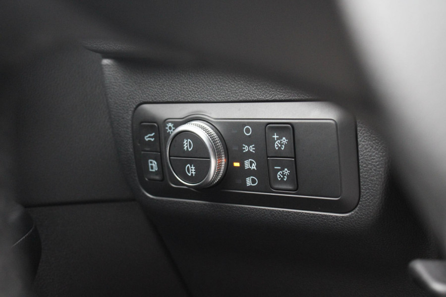 Ford Kuga 2.5 PHEV Titanium X | Weg/Uitklapbare Trekhaak (Elektrisch bedienbaar) | Adaptive cruise control | Winter Pack | Half-leder | Bang&Olufsen | Elektrische achterklep