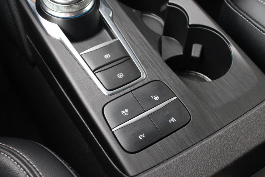 Ford Kuga 2.5 PHEV Titanium X | Weg/Uitklapbare Trekhaak (Elektrisch bedienbaar) | Adaptive cruise control | Winter Pack | Half-leder | Bang&Olufsen | Elektrische achterklep