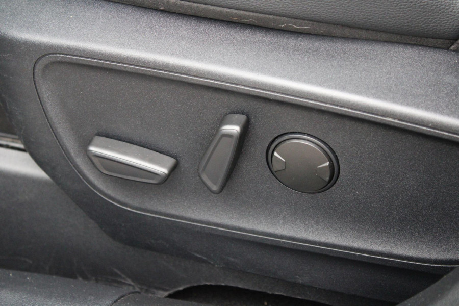 Ford Kuga 2.5 PHEV Titanium X | Weg/Uitklapbare Trekhaak (Elektrisch bedienbaar) | Adaptive cruise control | Winter Pack | Half-leder | Bang&Olufsen | Elektrische achterklep