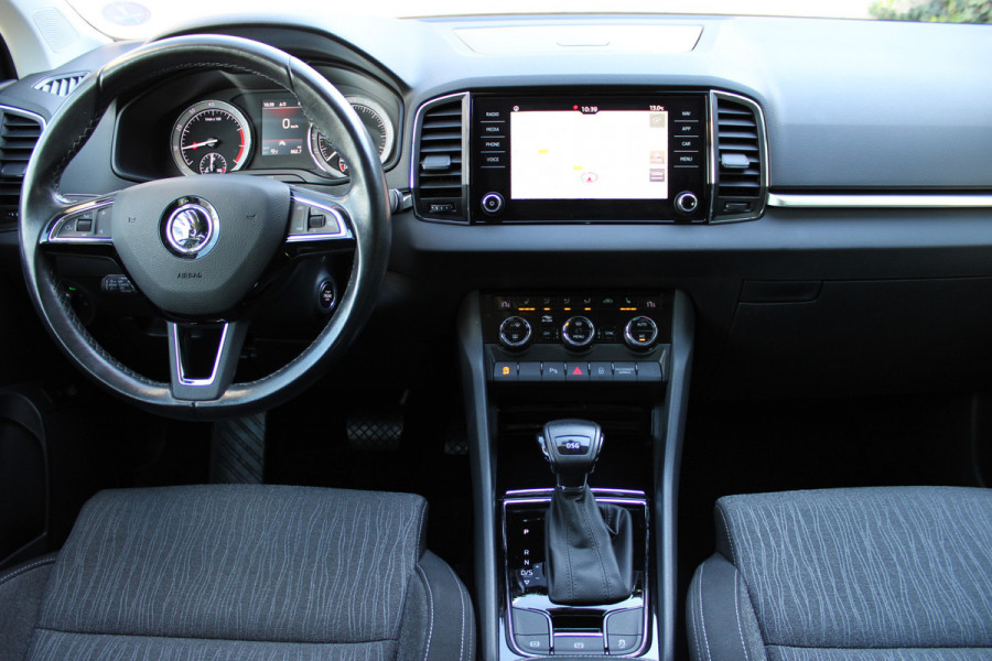 Škoda Karoq 1.5 TSI ACT Style Business | Adaptieve cruise | Stoelverwarming | Navigatie | Trekhaak |