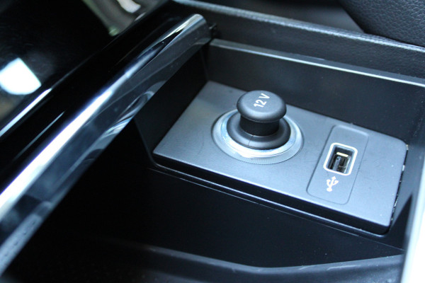 Škoda Karoq 1.5 TSI ACT Style Business | Adaptieve cruise | Stoelverwarming | Navigatie | Trekhaak |