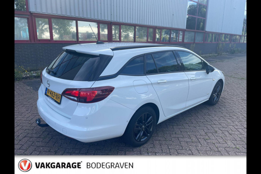 Opel Astra Sports Tourer 1.2 Design & Tech / camera / trekhaak