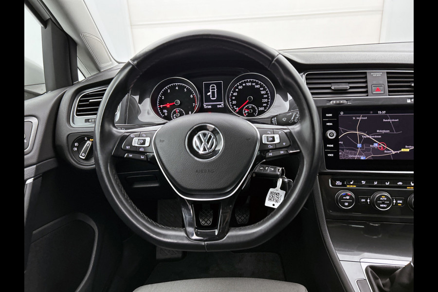 Volkswagen GOLF Variant 1.0 TSI Comfortline Business Automaat (NAVIGATIE, PARKEERSENSOREN, CARPLAY, DEALER ONDERHOUDEN)