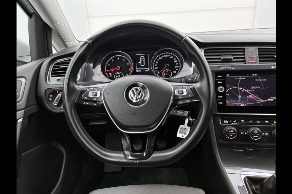 Volkswagen GOLF Variant 1.0 TSI Comfortline Business Automaat (NAVIGATIE, PARKEERSENSOREN, CARPLAY, DEALER ONDERHOUDEN)