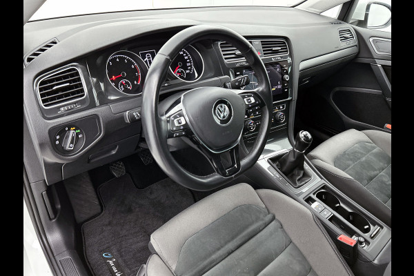 Volkswagen GOLF Variant 1.0 TSI Comfortline Business Automaat (NAVIGATIE, PARKEERSENSOREN, CARPLAY, DEALER ONDERHOUDEN)
