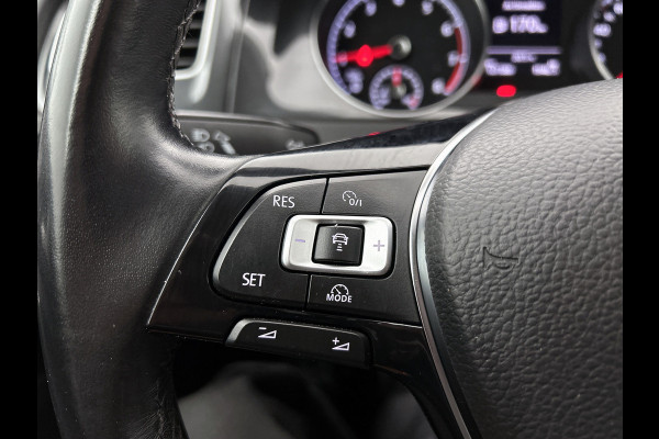 Volkswagen GOLF Variant 1.0 TSI Comfortline Business Automaat (NAVIGATIE, PARKEERSENSOREN, CARPLAY, DEALER ONDERHOUDEN)