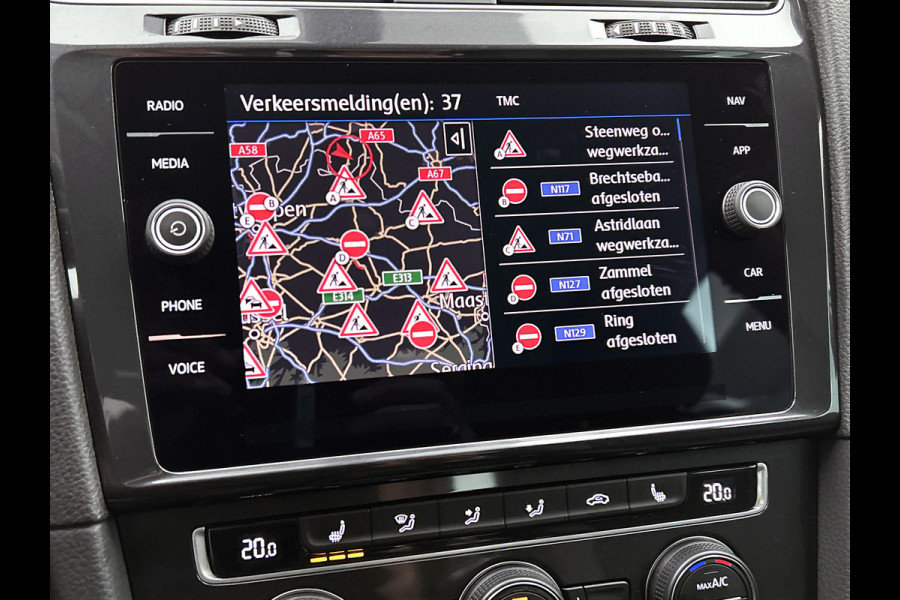 Volkswagen GOLF Variant 1.0 TSI Comfortline Business Automaat (NAVIGATIE, PARKEERSENSOREN, CARPLAY, DEALER ONDERHOUDEN)