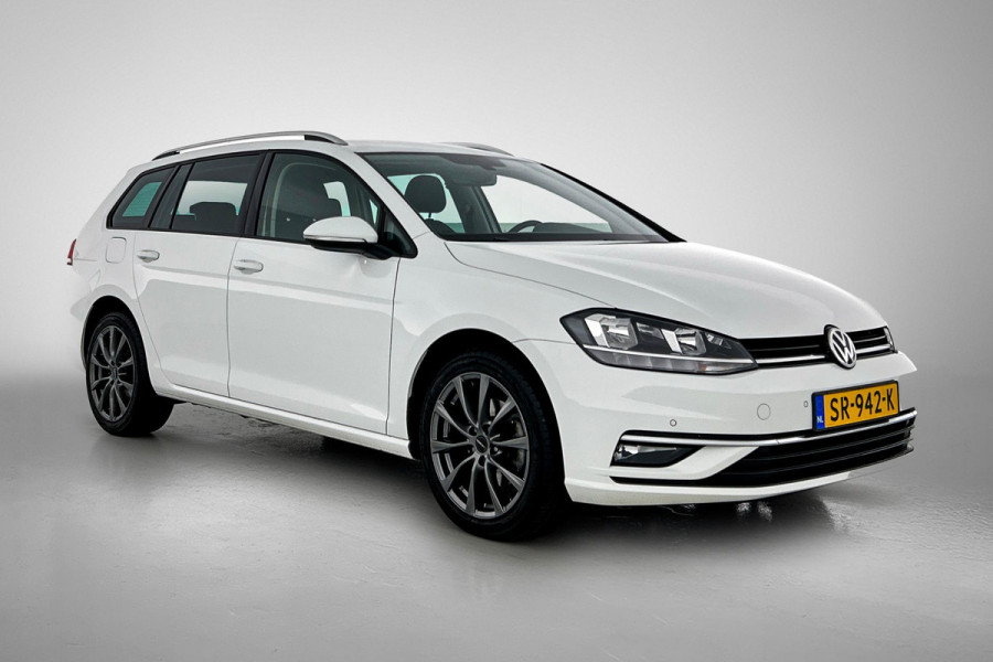 Volkswagen GOLF Variant 1.0 TSI Comfortline Business Automaat (NAVIGATIE, PARKEERSENSOREN, CARPLAY, DEALER ONDERHOUDEN)