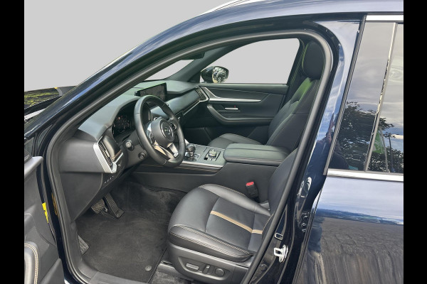 Mazda CX-80 2.5 e-SkyActiv PHEV Homura Plus 7-zitter Uitklapbare trekhaak | klasse III alarm | meest luxe uitvoering Nieuwprijs €76.000,-