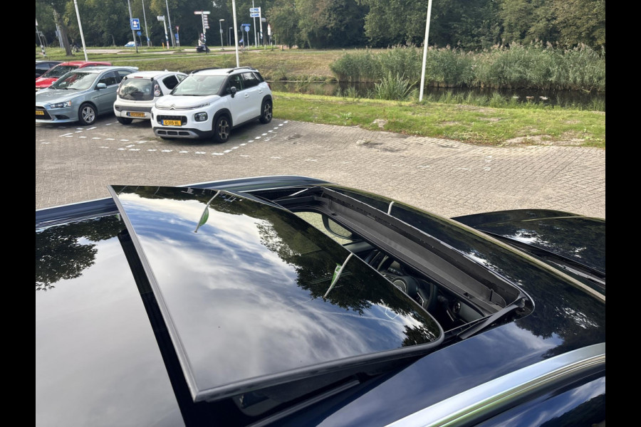 Mazda CX-80 2.5 e-SkyActiv PHEV Homura Plus 7-zitter Uitklapbare trekhaak | klasse III alarm | meest luxe uitvoering Nieuwprijs €76.000,-