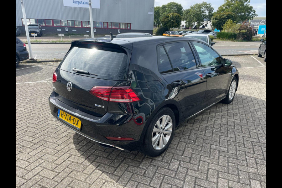 Volkswagen Golf 1.5 TSI Comfortline / CarPlay